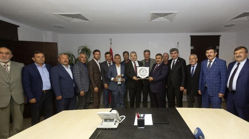 &Ccedil;ift&ccedil;i dostu Başkan&rsquo;a tam destek