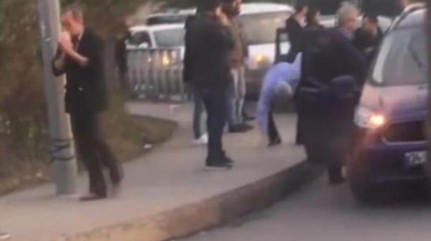 Beyoğlu’nda trafik tartışmasında zabıta amiri bıçaklandı