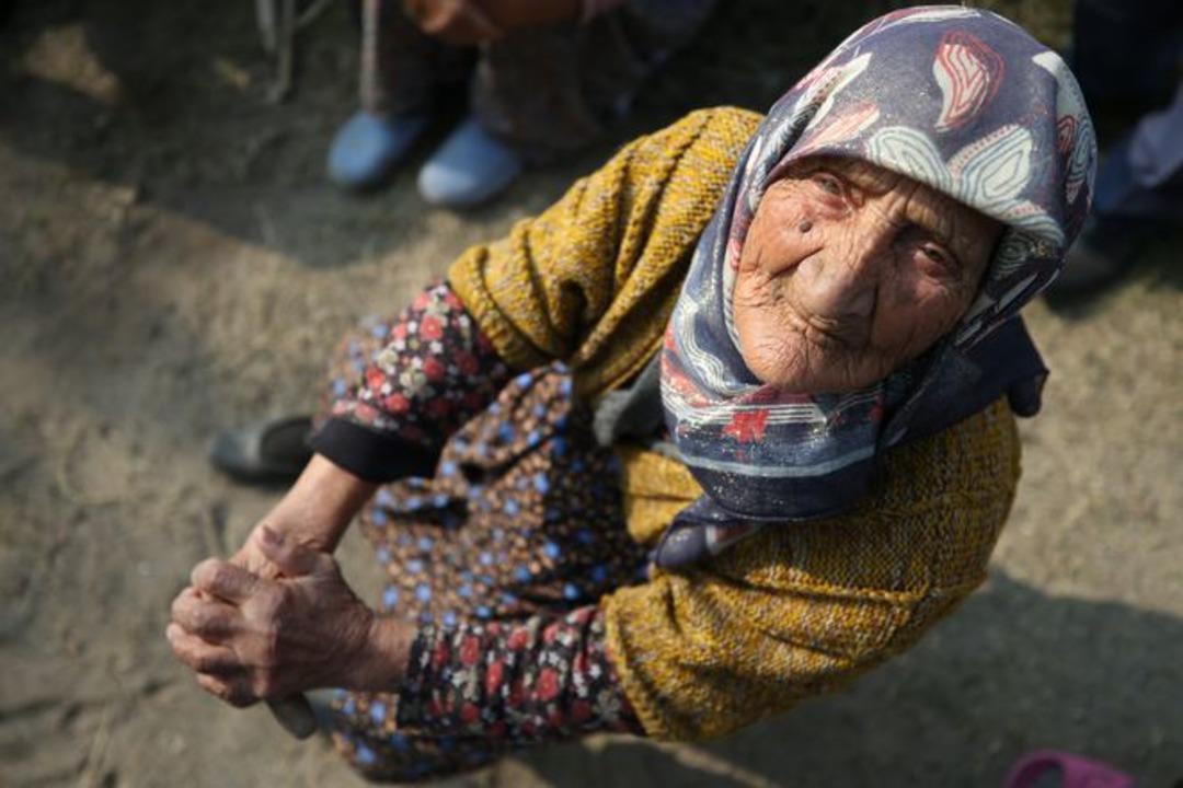 Fatma Bing&ouml;l &ouml;l&uuml;me kafa tutuyor! Torunu 61 yaşında, kendisi ise...