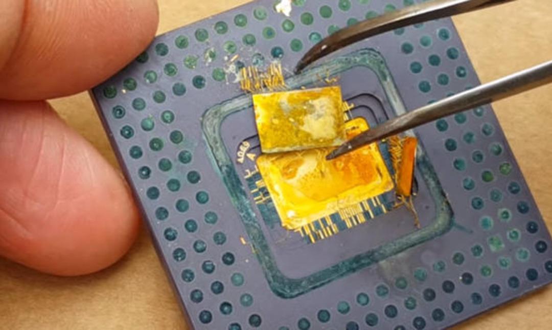 Eski bilgisayarlarınızı atmayın! İ&ccedil;inden altın &ccedil;ıkabilir