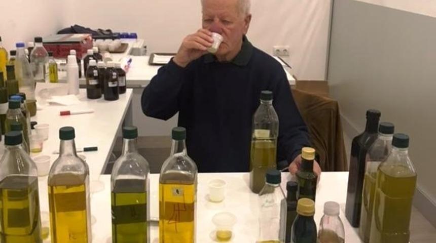 ATB tadım panelistlerine &lsquo;Zeytinyağı Duyusal Analizinde Kusurlar&rsquo; eğitimi