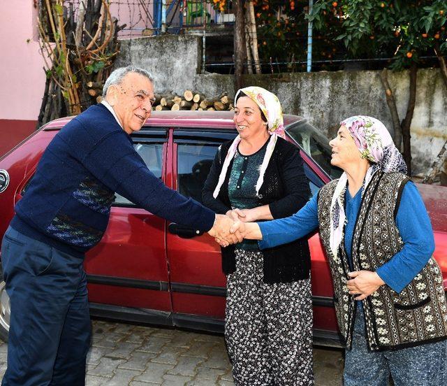 Beydağ’lı bir kadının Kocaoğlu’na söylediği sözler alkış aldı