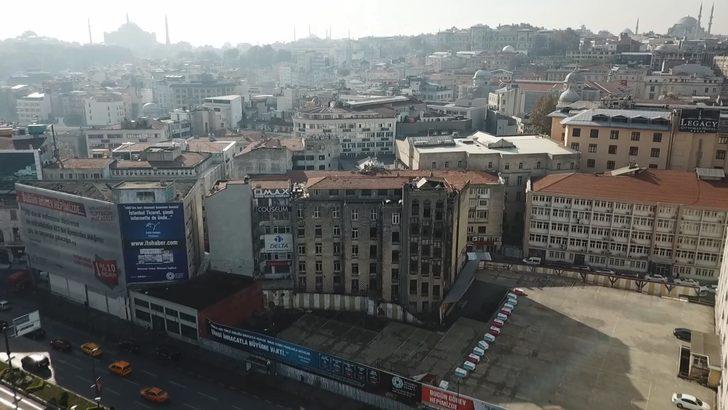 Eminönü'nde asırlık Liman Han, Pisa Kulesi gibi eğiliyor G4