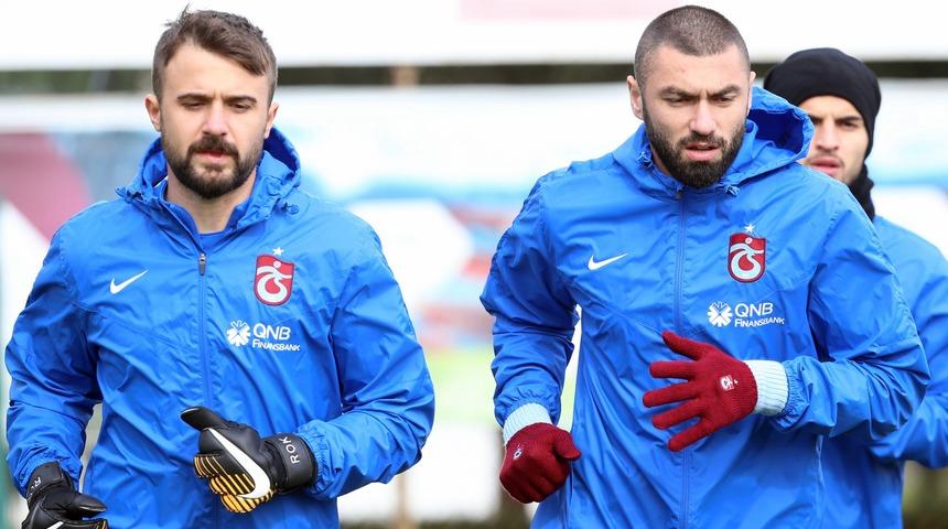 Burak Yılmaz ve Onur Kıvrak neden kadro dışı kaldı? Soyunma odasında...