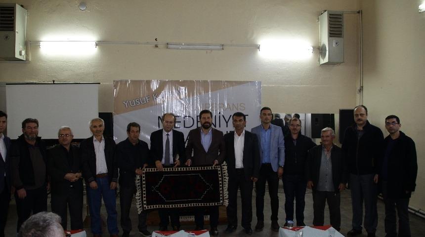 Yusuf Kaplan Sındırgı’da konferans verdi