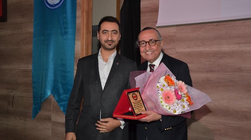 Prof. Dr. Konrot&rsquo;tan Alaşehir&rsquo;de disleksi semineri