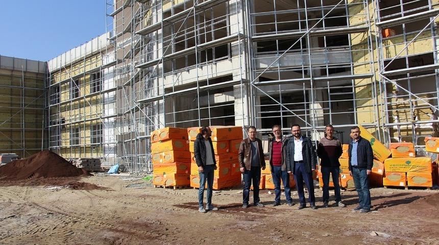 Kula’nın yeni hastanesinin yüzde 65’i tamamlandı