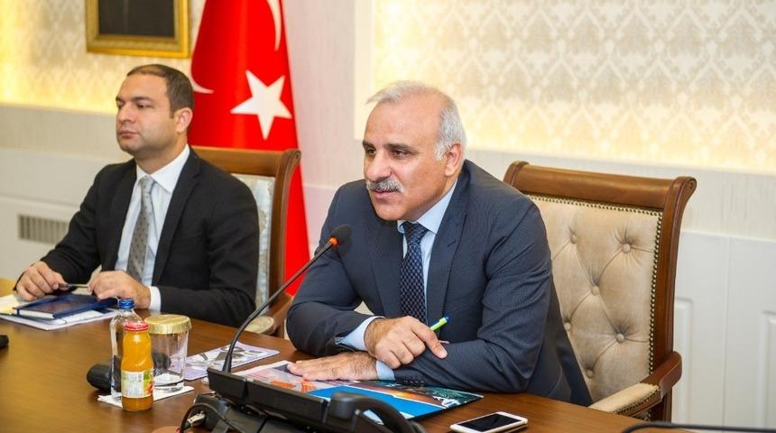 Van&rsquo;da trafik ve karla m&uuml;cadele toplantısı