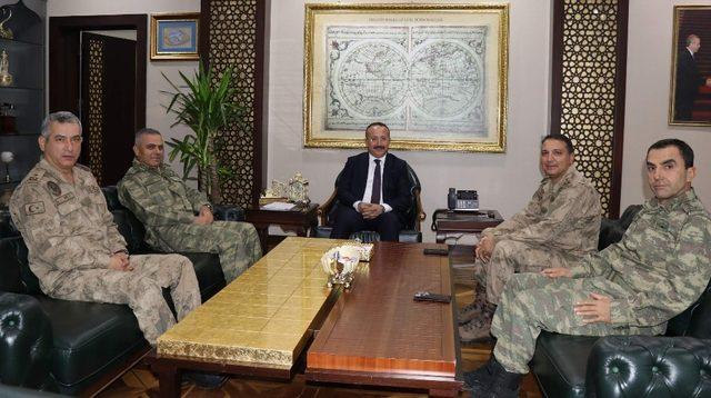 Tuğgeneral Halil Soysal, Vali Ali Fuat Atik’i ziyaret etti