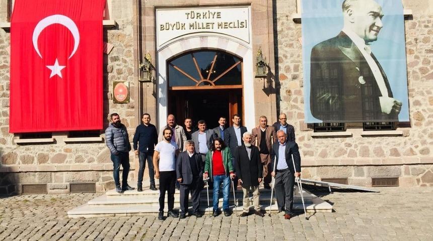 Kahta&rsquo;daki engelliler k&uuml;lt&uuml;r gezisine katıldı