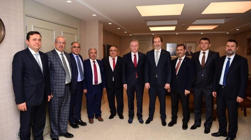 M&Uuml;SİAD&rsquo;dan Vali G&uuml;l&rsquo;e hayırlı olsun ziyareti