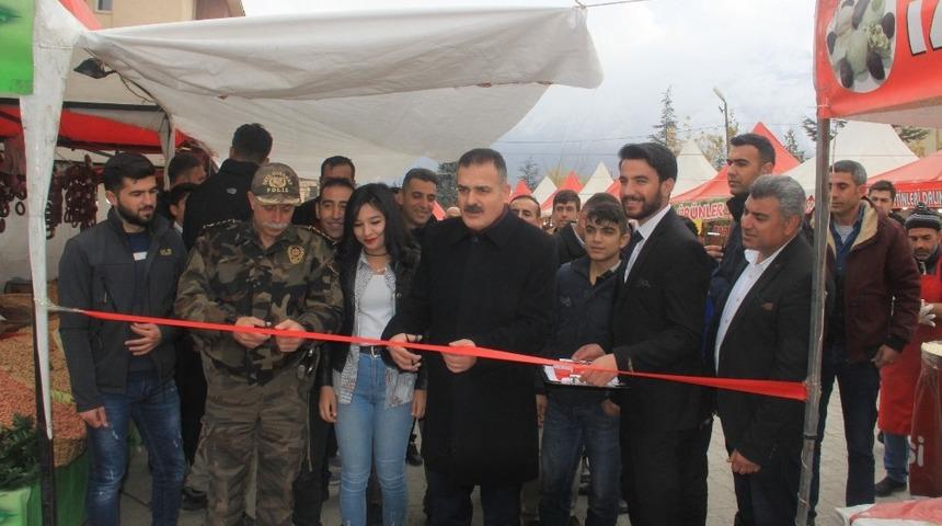 Vali Akbıyık, y&ouml;resel &uuml;r&uuml;nler fuarının a&ccedil;ılışını yaptı