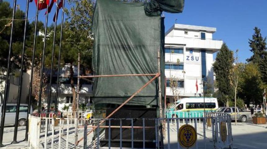 Atatürk'e benzemeyen heykelle ilgili çalışmalar başladı!