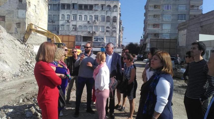 Avrupalı &ouml;ğretmenler Kent Meydanı inşaatını gezdi