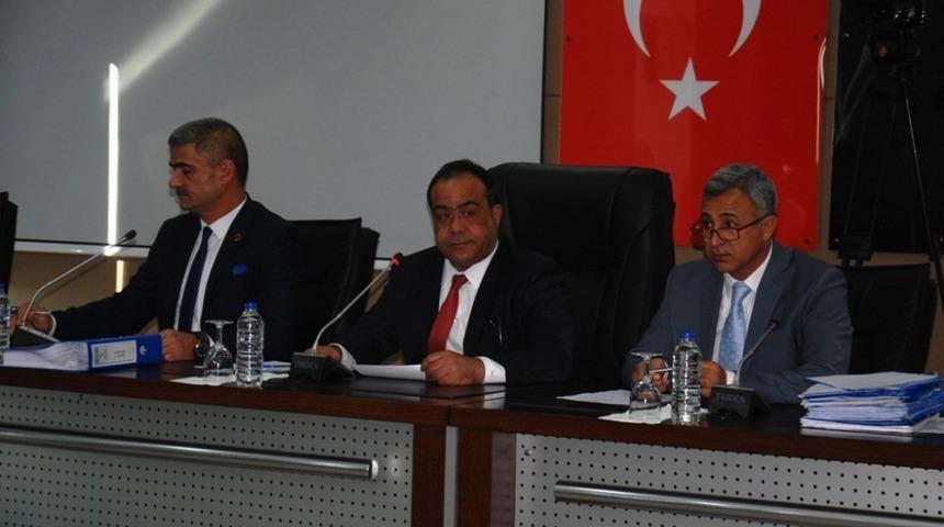 13 dakikalık meclis toplantısı