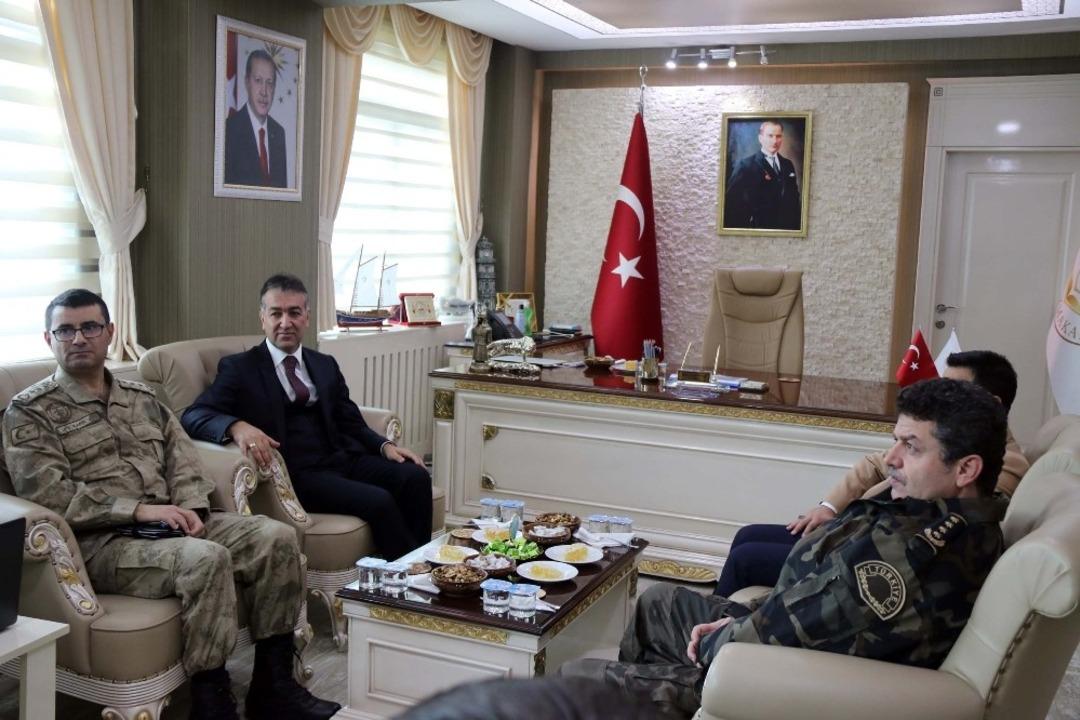 Vali &Ccedil;ağatay, Hizan&rsquo;ı ziyaret etti