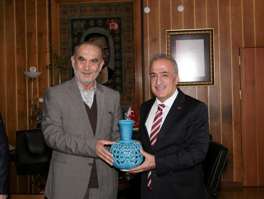 Atat&uuml;rk &Uuml;niversitesi, sanat &uuml;zerine protokol imzaladı