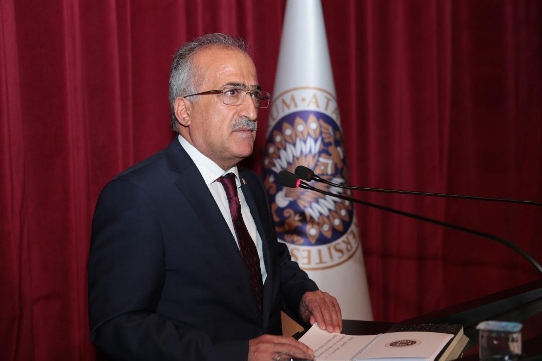 Atat&uuml;rk &Uuml;niversitesinde uyum g&uuml;nleri başladı