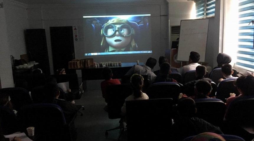 &Ccedil;ocuklar hastalıklarını unuttu