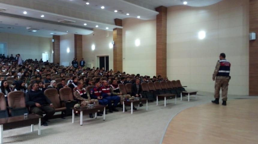 Jandarmadan sınırda similasyonlu seminer