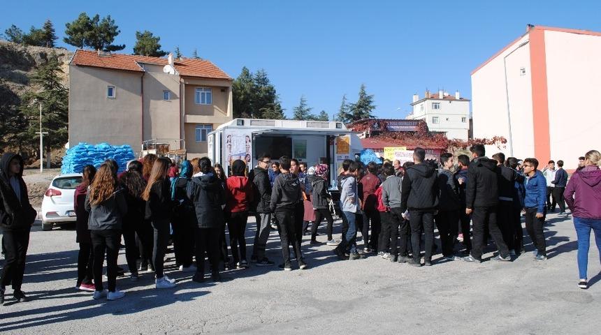 Eğirdir&rsquo;de diabete dikkat &ccedil;ekilen hareketli yaşam y&uuml;r&uuml;y&uuml;ş&uuml;