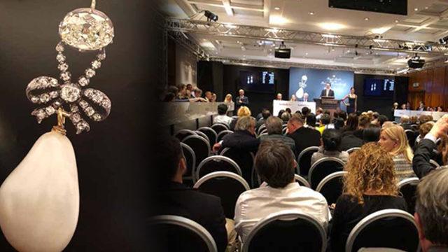 Son Fransız Kraliçesi Marie Antoinette'in inci ve elmas kolyesi için rekor fiyat!