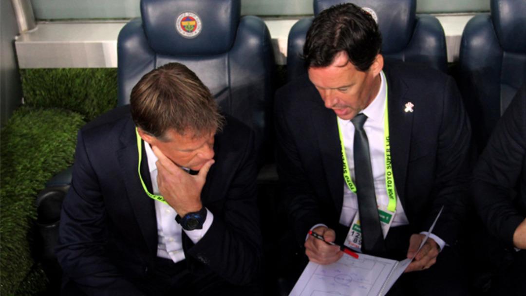 Fenerbah&ccedil;e kararını Koeman'a tebliğ etti