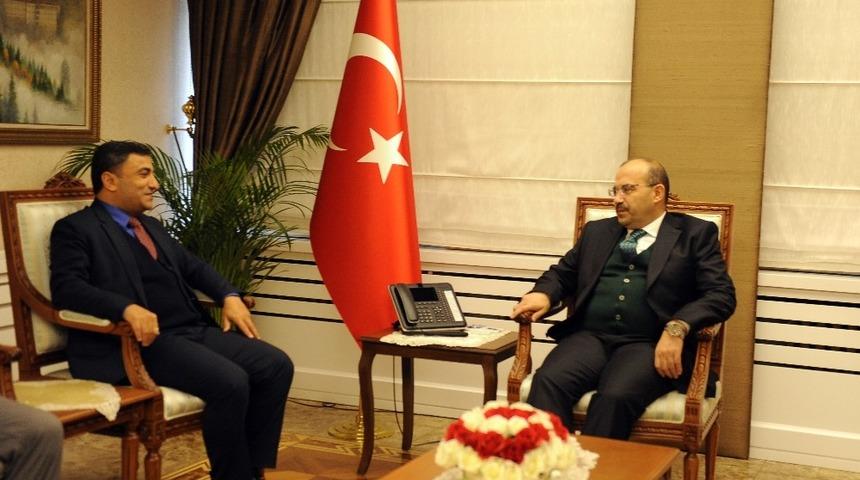AK Parti Ortahisar il&ccedil;e başkanı Temel Altunbaş&rsquo;tan Vali Ustaoğlu&rsquo;na ziyaret