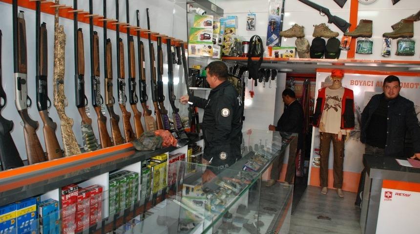 Av bayileri denetlendi