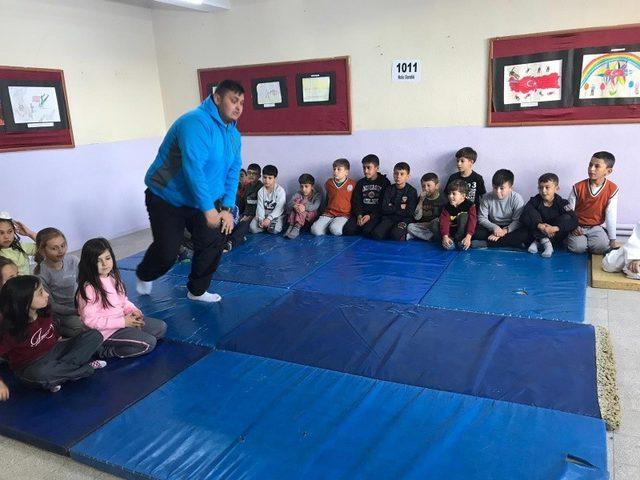 Altıntaş’ta Judo Kursu