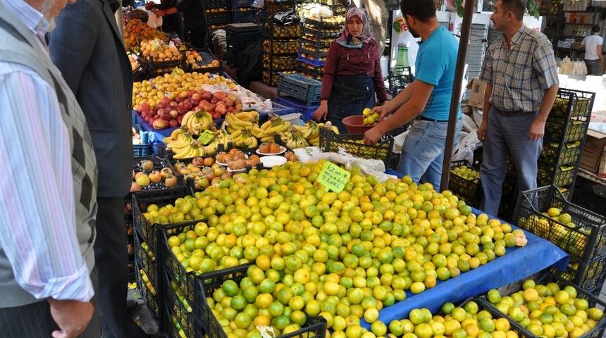 Tezgahlarda g&uuml;z meyvesi bolluğu