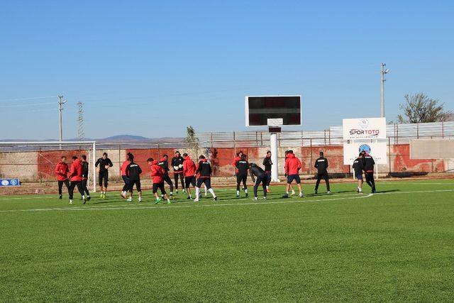 Sandıklıspor lider Kırıkkalespor’u bekliyor