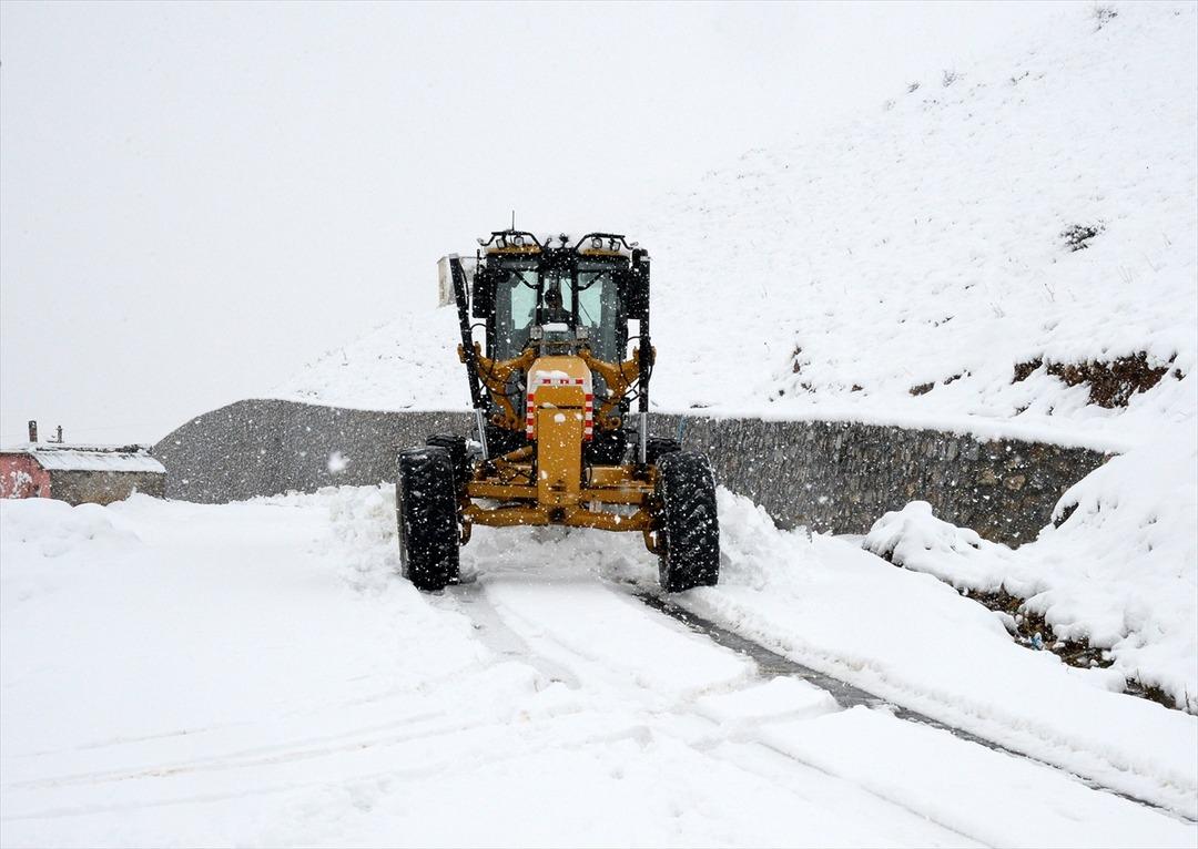 Doğu'da kış bastırdı 