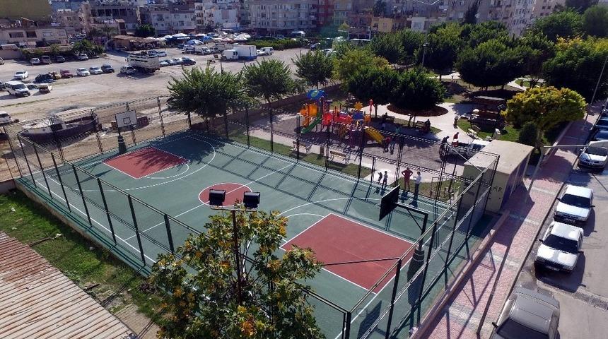 Akdeniz Belediyesi spor tesislerini yeniliyor