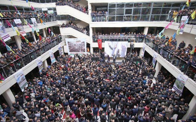 Yeniden aday olan Başkan Taşdelen personelle bir araya geldi