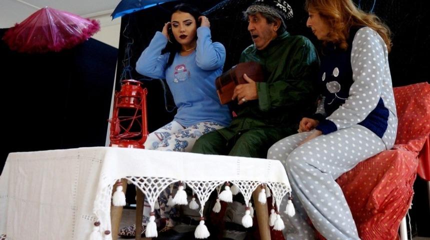 Okula kütüphane kazandırmak istiyorlar