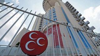 Erhan Usta MHP'den ihraç edildi!