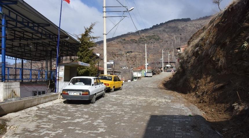 Nazilli Belediyesi k&ouml;y yollarını yenilemeye devam ediyor
