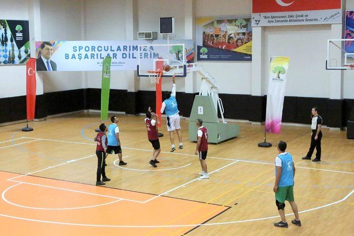 Öğretmenler için basketbol turnuvası G2