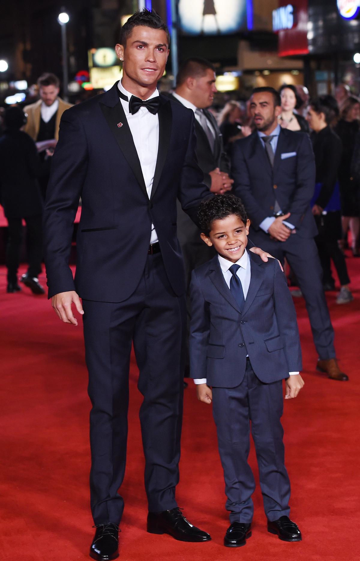 Ballon d'Or &ouml;d&uuml;l t&ouml;reninde Virgil van Dijk'tan Ronaldo'ya şok g&ouml;nderme