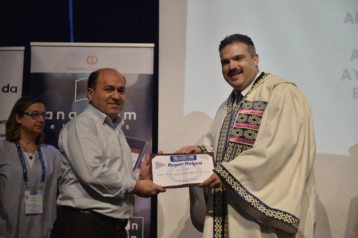 Mardin’de AÖF’nin başarılı öğrencilerine ödül verildi G1