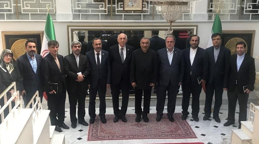 İran B&uuml;y&uuml;kel&ccedil;isi Fard ile Van zirvesi