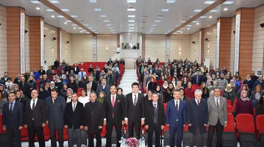 Erzincan&rsquo;da "Teknoloji Bağımlılığı Farkındalık Semineri" d&uuml;zenlendi