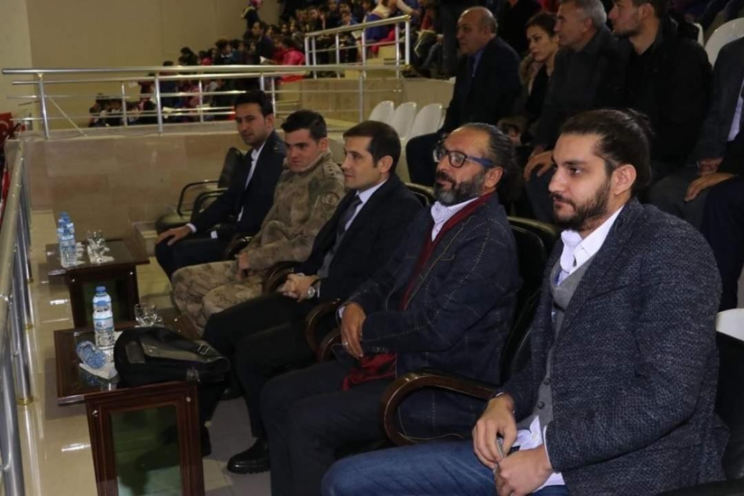 Yazar Sinan Yağmur Tutak&rsquo;ta okurlarıyla buluştu