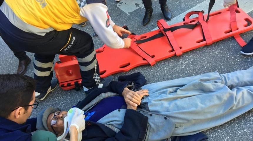 Otomobil yayaya &ccedil;arptı: 1 yaralı