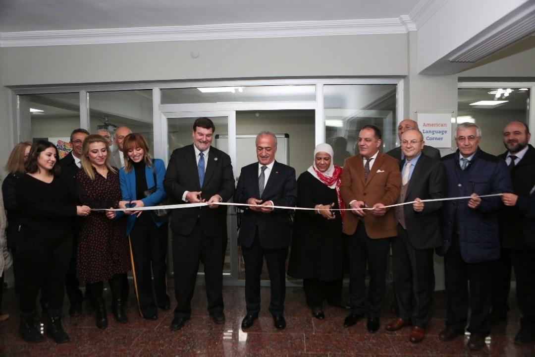 Atat&uuml;rk &Uuml;niversitesi Dil ve K&uuml;lt&uuml;r anlamında bir ilke imza attı