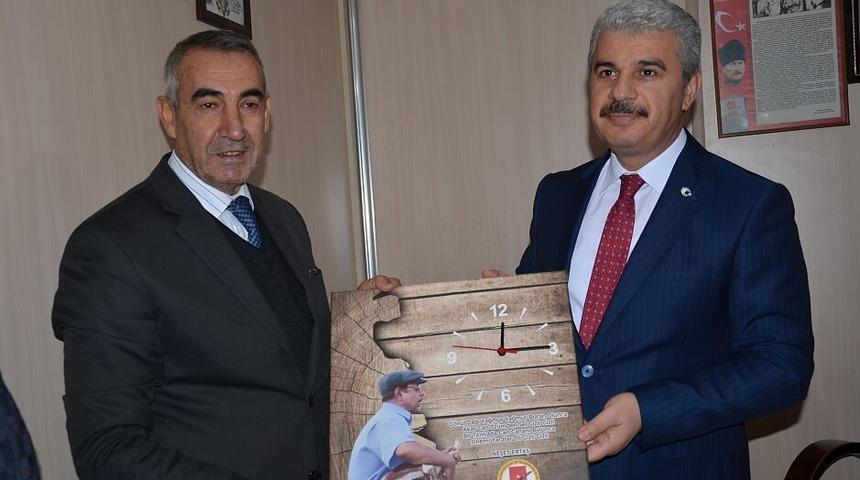 Vali İbrahim Akın: "Gazetecilerin mesleki &ccedil;alışmalarını &ouml;nemsiyoruz"