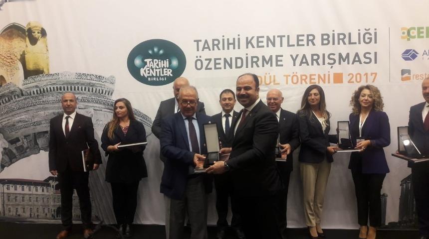 B&uuml;y&uuml;kşehir&rsquo;e &rsquo;en iyi uygulama &ouml;d&uuml;l&uuml;&rsquo; verildi