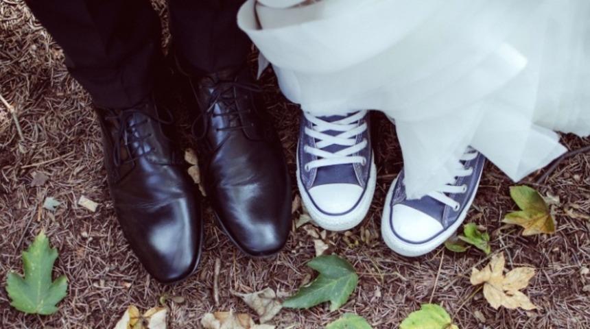 Bir Ton Masraf Etmeden M&uuml;thiş Orijinal D&uuml;ğ&uuml;nler D&uuml;zenleyen 13 &Ccedil;ift