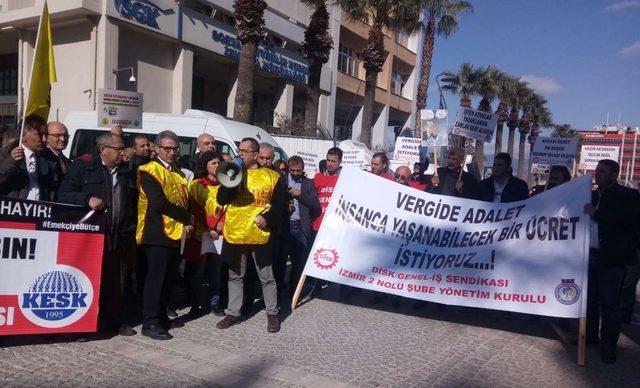 İzmir'de KESK üyeleri, enflasyon farklarının ödenmesini istedi